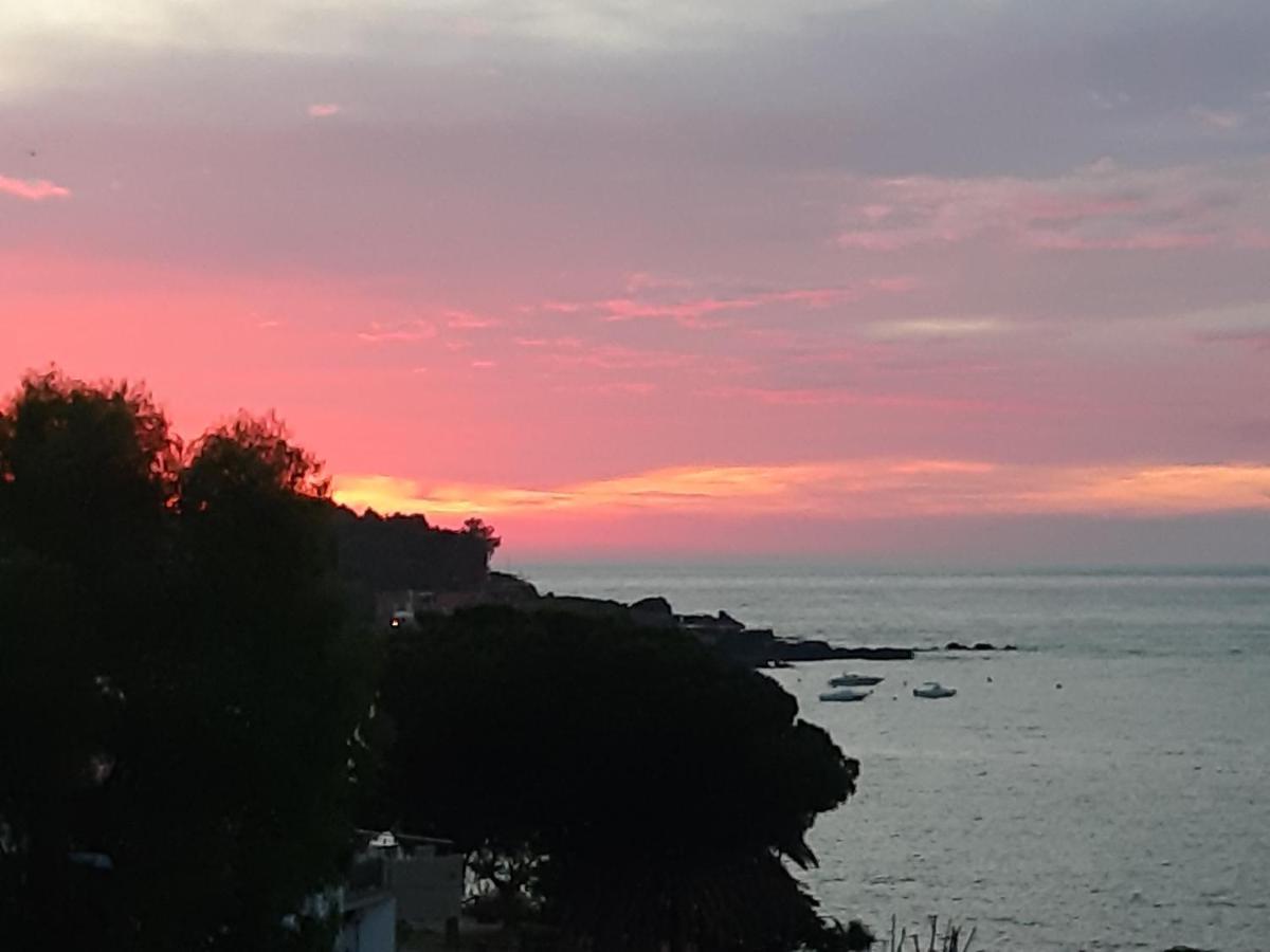 B&B Sea Terrace Aci Castello Exterior foto